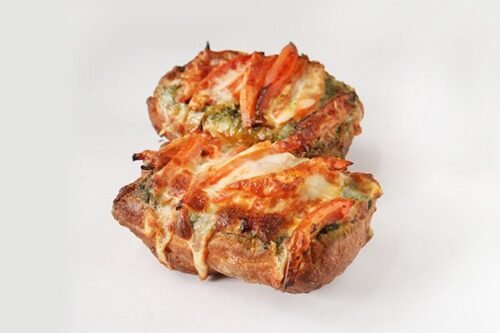 Pesto Tomato Mozzarella (2 pcs.)